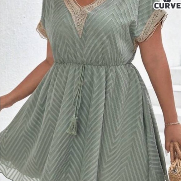 Frenchy Plus Chevron Jacquard Contrast Lace Tie Front Dress - 3XL - Picture 3 of 4